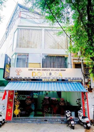 nhà 2 mặt tiền trước sau, lý thánh tôn cách biển trần phú: 700m giá: 19,7 tỷ