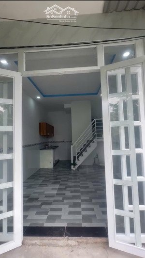 kẹt tiền ra gấp nhà 1 lầu ngay chợ mỹ hạnh 1/ nguyễn văn quá, 56m2, sổ hồng cc