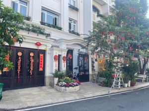 bán biệt thự vip khu compound mặt tiền nguyễn trọng tuyển, tân bình - 4 tầng - giá 50 tỷ