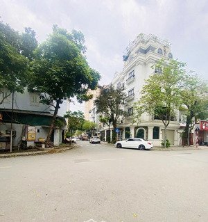 bán nhà vườn 2 mặt phố phường giang biên, dt 152m2, mt 7m, vỉa hè ô tô, kinh doanh đỉnh