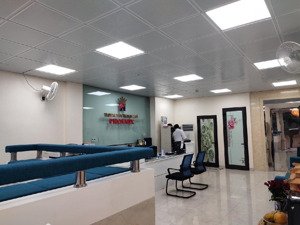 bán nhà ngoại giao đoàn 7 tầng thang máy 145m2, mt 8m ô tô tránh kinh doanh giá 40 tỷ