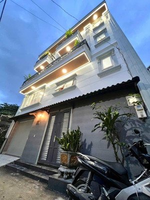 bán căn nhà phố 1/ đường nhựa 6m - phường tân chánh hiệp - quận 12 . diện tích : 10m x 6 m nhà đúc