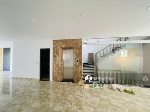 cho thuê 2 tầng nhà mặt tiền khu sunlake vạn phúc