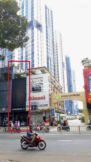 giá tốt,chính chủ cần bán nhà mặt tiền đường 3 tháng 2 p.12 quận 10.dt: 103m2 giá 38 tỷ.hầm 7 tầng