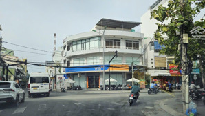 cơ hội vàng cho doanh nghiệp cho thuê nhà mặt tiền ngay ngã 4, khu trung tâm, chợ, biển.