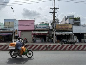 bán nhà mặt tiền đường huỳnh tấn phát p. phú thuận quận 7, tp.hcm, 5x22m, 110m2, 16.5ty