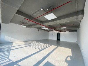 văn phòng mới 100m2 quận hải châu, sẵn trần sàn điều hòa