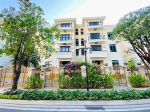 bán biệt thự 225m vinhome ba son quận 1, giá 240 tỷ nhà thô /1 hầm 4 lầu
