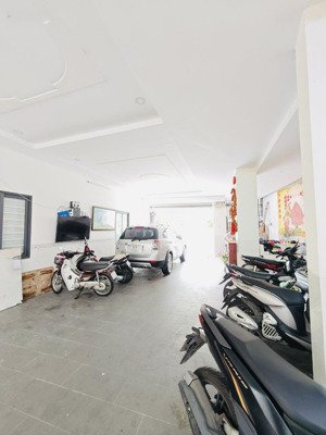 chdv nguyễn văn lượng, 250m2, (14x18)m - 6t - dòng tiền gần 1.5 tỷ - hoàn công đủ - 1 đời chủ