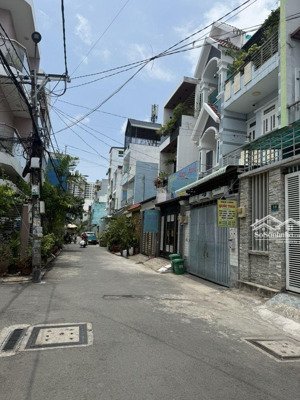 4 tỷ 700 thương lượng, bán đất mặt tiền, diện tích : ngan 4 mét - dài 16,5 mét.