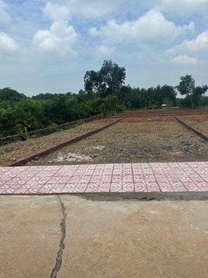 gía quá hời cho 1 lô đất thị trấn