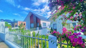 nghỉ dưỡng vùng ven với căn villa bám suối đá tự nhiên, view đồi thông