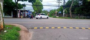 đất sào phân lô, mặt tiền ngang 140m đuờng nhựa cách cửa ngõ cao tốc bhvt chỉ 1.3km lh 