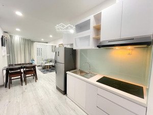 căn hộ mặt tiền nguyễn trãi quận 5, tách bếp có bancol siêu thoáng rộng hơn 40m2| cam kết đẹp