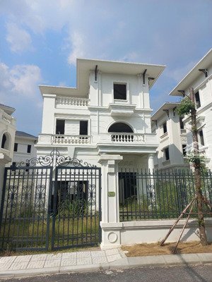 bán biệt thự đơn lập đẳng cấp khu đô thị vườn cam