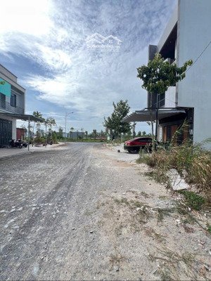 nền đẹp đường d15 kdc hồng loan 6a - cái răng - cần thơ