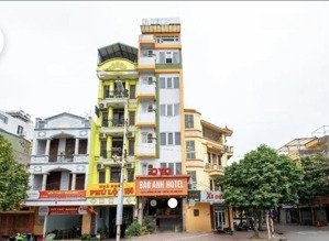 cần bán nhà 82m2 mặt phố cổ linh, nhà xây 8 tầng kiên cố đang cho thuê làm kinh doanh khách sạn