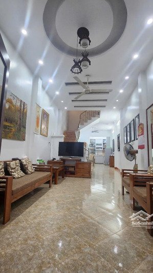 bán nhà đẹp phố phúc tân-hoàn kiếm-hà nội, 4 tầng, ô tô đỗ cửa, sân cổng, vài bước tới hồ hoàn kiếm