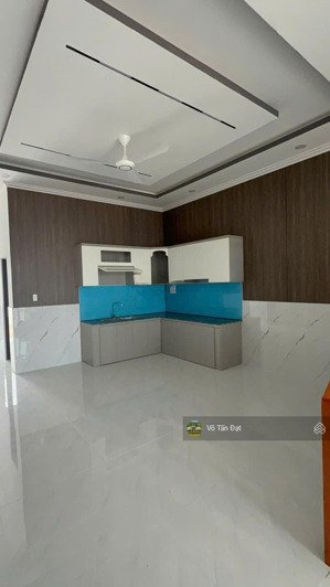 cần bán nhà mới xây ngay xã long trạch, liền kề khu công nghiệp cầu tràm. liên hệ: 