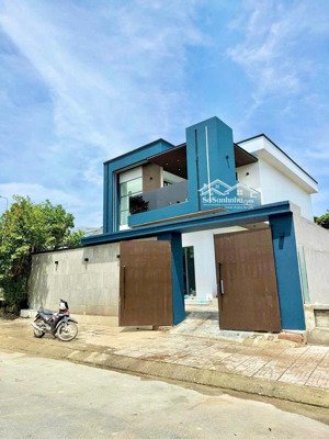 bán biệt thự ngang 12m x 18m, trong khu dân cư lavender, gần trục 16, ra đường đồng khởi chỉ 5 phút