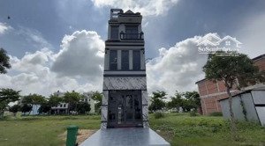 cần bán nhà 2 mặt tiền kđt năm sao 260m2 đường d1, tại phước lý, cần giuộc, long an giá 4ty950 tl