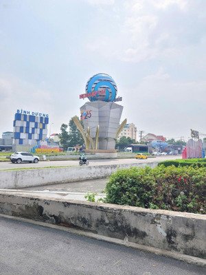 bán 2 lô đất ngay cổng chào bình dương cực đẹp