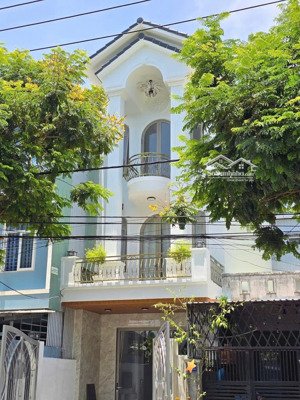 cần thanh khoản gấp - dinh thự 3 tầng tân cổ điển đẳng cấp - gara ô tô - full nội thất sang trọng