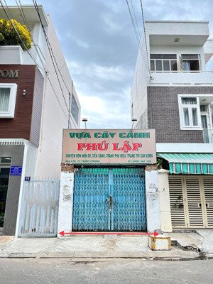 bán lô đất có nhà mt đường trịnh phong tân lập, nha trang gần nguyễn thị minh khai giá chỉ 115tr/m2