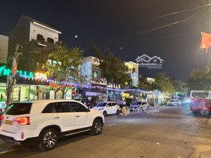 cặp đất 230m2 ngang 10m xây khách sạn đường hồ nghinh ngay trung tâm tài chính, lh:0905001634