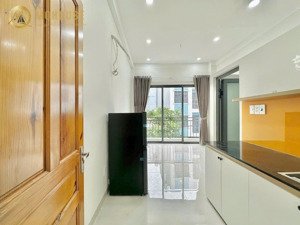 studio ban công thoáng - nội thất mới - gần chợ phạm văn hai, công viên lê thị riêng, quận tân bình