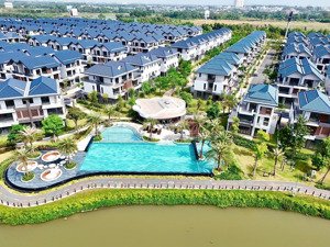 chính chủ bán biệt thự id junction 7x15m. nhà thô. view thoáng. gần trung tâm công viên, khu tennis