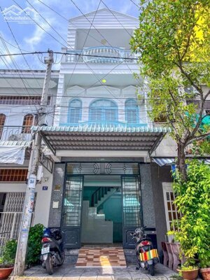 Nhà 1 trệt 2 lầu số 39 Khu Dân Cư Thới Nhựt 1, gần trường đại học Y Dược