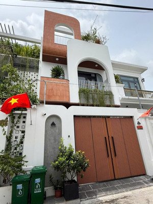 full thổ cư 86m2 hxh 8m xe tải ra vào thoải mái xây dựng tự do giá chỉ 5,2 tỷ không lỗi phong thuỷ