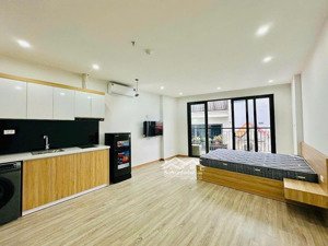 tòa chung cư mini láng hạ 20 phòng, 2 thoáng, dòng tiền 120 triệu, ngõ thông, gần phố, 82m
