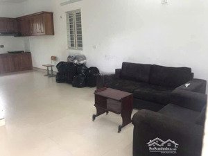 cho thuê nhà riêng 3 tầng khu phố âu cơ, tây hồ, hà nội nhà sạch sẽ, thoáng mát