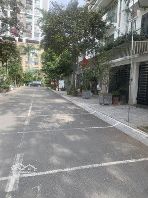 một căn cuối cùng lạc trung- phân lô bàn cờ- mặt tiền 8m- tương lai sáng ngời