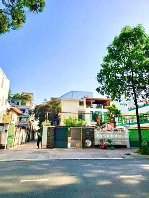 bán biệt thự 2 mt 240 pasteur, p võ thị sáu, q.3 | 9x37m|nở hậu 18m|335m2| tường villa 