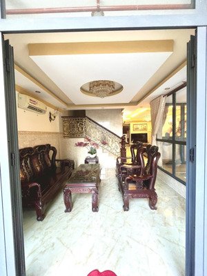 chính chủ bán gấp biệt thự hướng tây - kdc phú mỹ vạn phát hưng, q7 - dt 10.5x21m - 5pn full nt