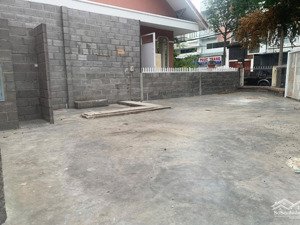 siêu phẩm lô góc 2 mặt tiền trung tâm nha trang đường 17m, gần biển, kinh doanh siêu đỉnh, 13.5tỷ