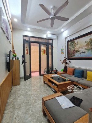 cần bán nhà kim giang ô tô đỗ cổng - 60m ra mặt phố kim giang - ngõ thông - nhà đẹp ở ngay