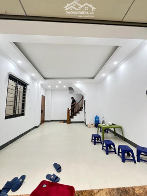 trung tâm cầu giấy_mặt ngõ kinh doanh đỉnh_nhà đẹp ở ngay _ngõ rộng, ba gác tránh_50m ra phố