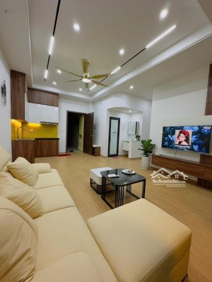 hiếm chung cư lạc long quân, view hồ tây lộng gió 83m2,3 ngủ,2wc chỉ 6.6 tỷ, sẵn sổ đỏ, hiếm, ko có
