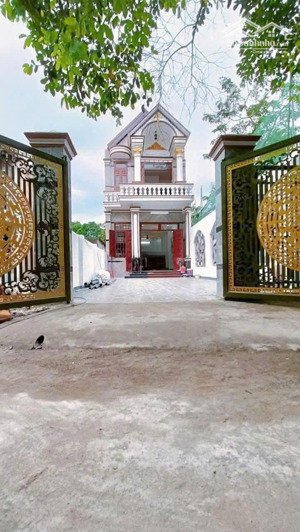 bán nhà 1 trệt 1 lầu trung tâm phường thái hòa tp. tân uyên