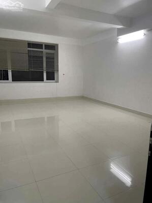 Cho thuê nhà mặt đường tuyến 2 Quán Nam . Làm spa , văn phòng ok