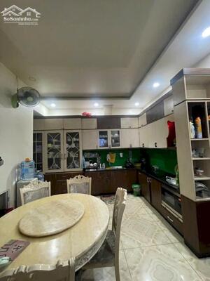 Bình Tân, Mặt tiền nhựa Kinh doanh, Nhà đẹp 3 Tầng, 118m2, ngang 5.2m,giá rẻ