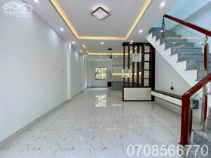 Sổ riêng về tay, chốt ngay giá tốt. Hơn 57m2 có 900tr cho nhà xinh TP