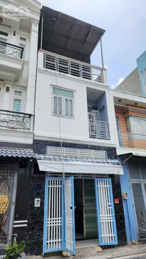 Nhà 4×13, đúc 2 lầu hẻm 8m Tỉnh Lộ 10 (gần chùa Long Thạnh)