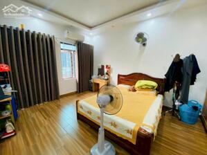 Bán Nhà 4 Tầng độc lập dân xây Trại lẻ Kênh Dương Lê Chân Hải Phòng, oto đỗ cửa, giá 4.45 tỷ.