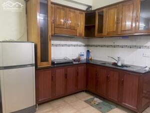 Cho thuê căn hộ Tập thể tầng 2 ngõ 805 Giải Phóng, 50m2, 2 ngủ, 6 Triệu/th