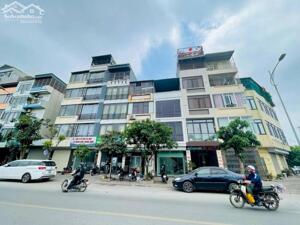 Bán căn nhà 3.5 tầng mặt phố Nguyễn Thời Trung, Thạch Bàn